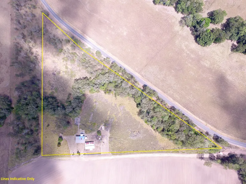 Affordable Country Living - 9* Acres plus Home
