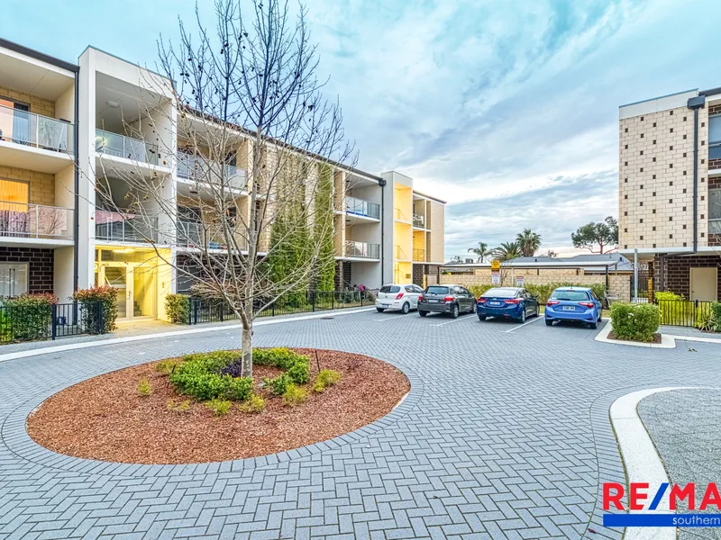Live Life in The Lane...by RE/MAX
