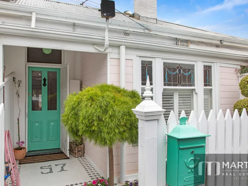 Character 1890's Cottage AUCTION 30th JUNE @ 1.30pm ON SITE (USP)