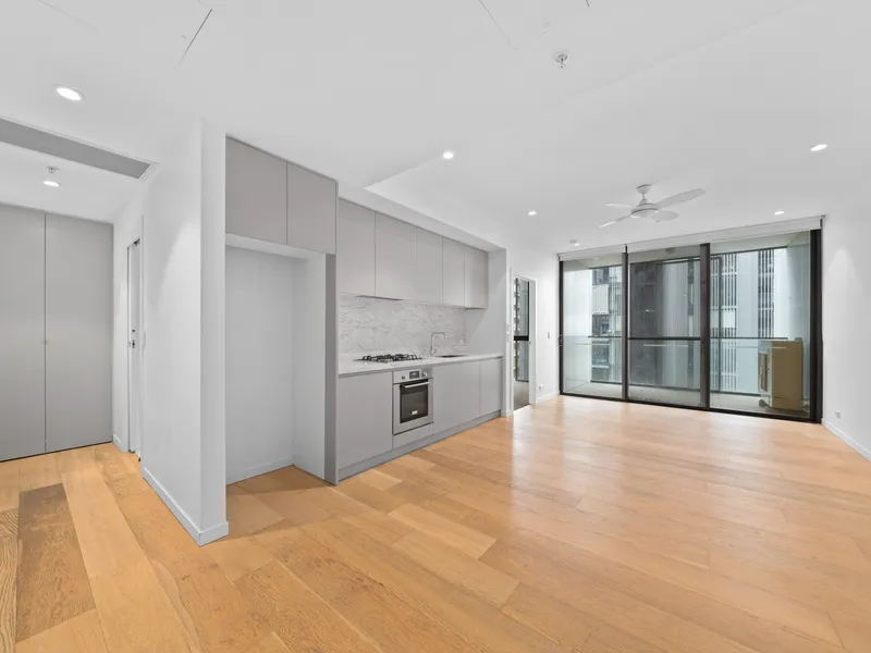 Near New One Bedroom Apartment With Balcony And Storeroom