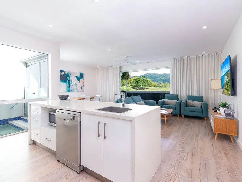 DELUXE 3 BEDROOM VILLA OFFERS STYLE AND SPACE