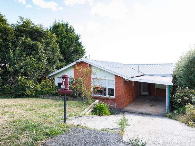 Stunning views of Launceston CBD & Tamar Valley, plenty of scope and opportunity