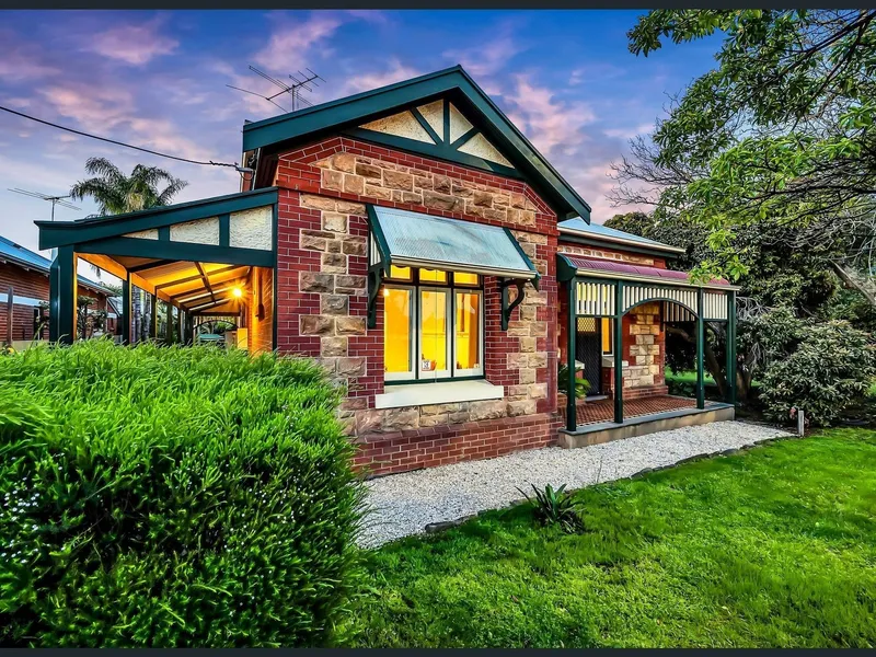 Beautifully Maintained Big Family Home