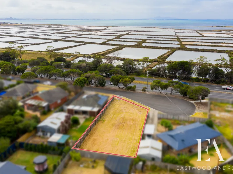 A RARE OPPORTUNITY TO BUILD BY THE BAY!