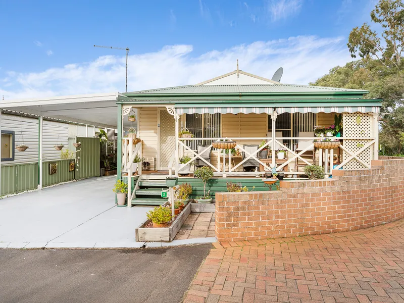 Relaxed community living in Lakeline Estate