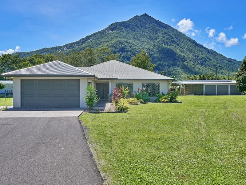 Impressive lifestyle haven in a great neighbourhood