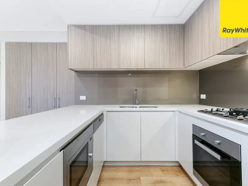 Near New First Floor Apartment with Entertainers Balcony