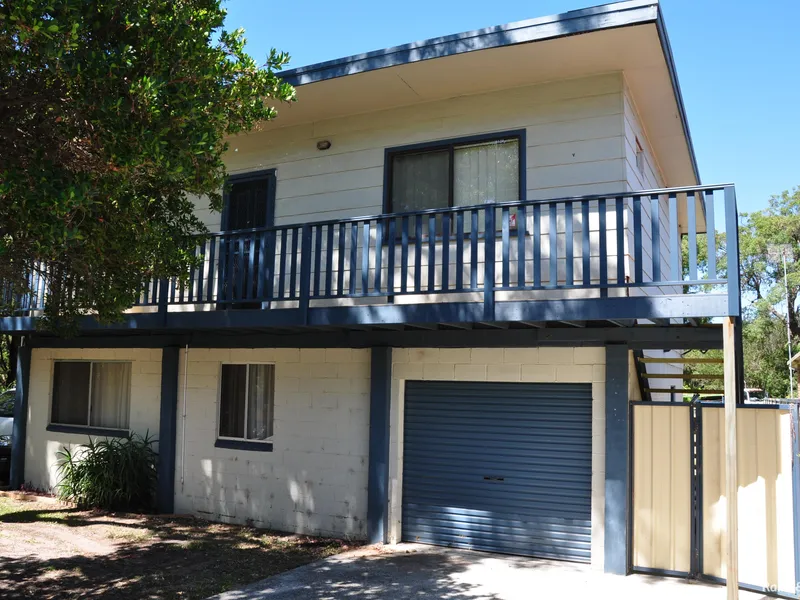 3x bedroom upstairs home - 1FORM ONLINE APPLICATIONS ONLY