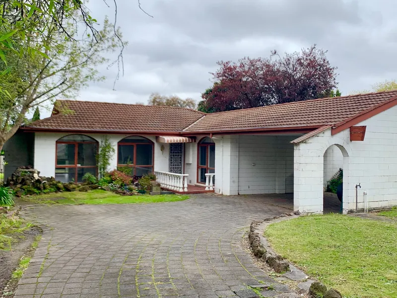 LARGE, LIGHT AND BRIGHT!!!