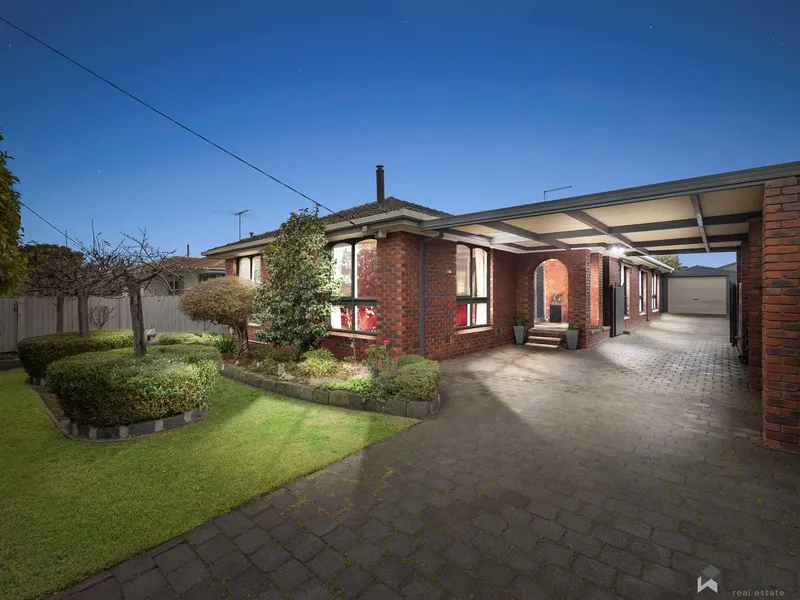 Blessing in Disguise on 611sqm land for the First Home buyer or an Investor & only 1 km to Melton South Station / 500m walk to Melton Station Square