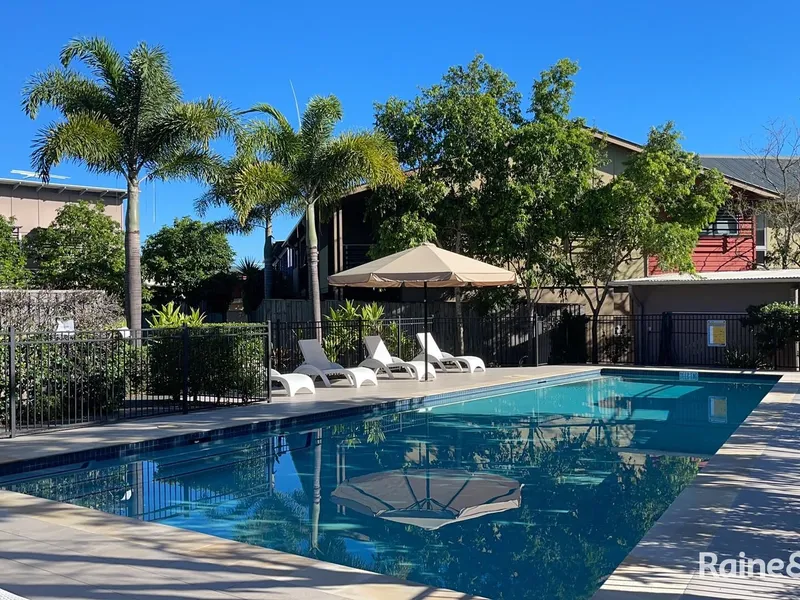 New listing - Resort Style 3 Bedrooms Townhouse with 2 Car Parks & Parkland View