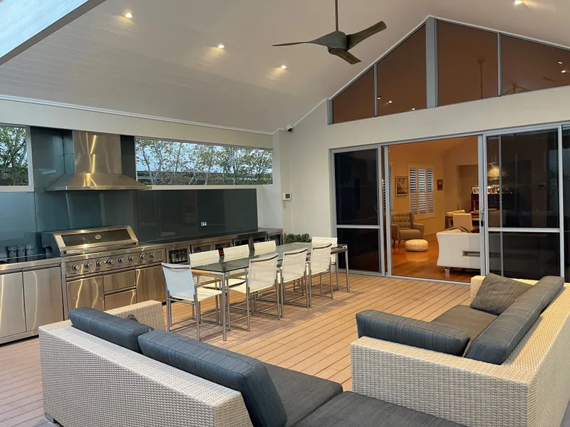 QUINTESSENTIAL OCEANZONE LIFESTYLE