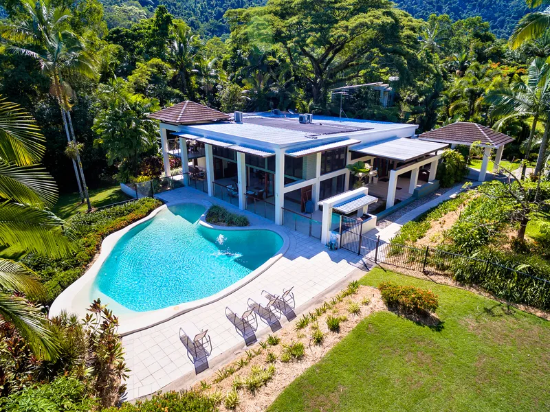 Luxurious Lifestyle Estate on the Edge of the Rainforest