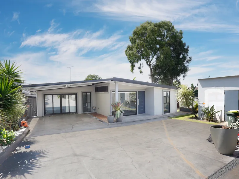 Near New 4 Bedroom House