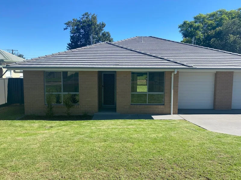 Charming and Cozy Rental House in Greta - Perfect for Small Families or Professionals