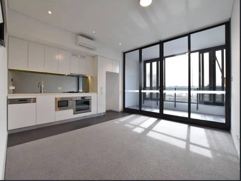 One bedroom apartment with huge enclosed balcony