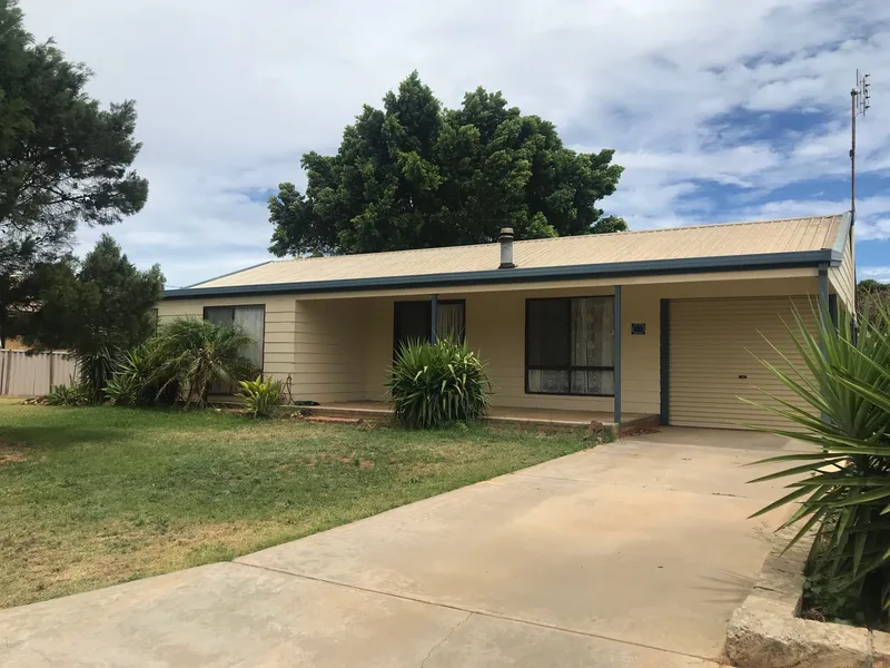 Great Family Home close to School