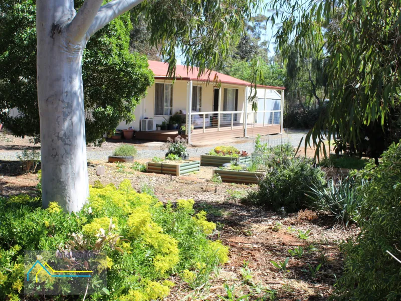 TIDY HOME ON LARGE CORNER BLOCK