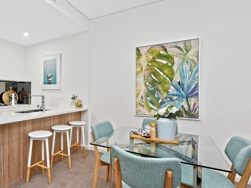 As New Luxury Apartments, Walk Rail, Schools & Shops