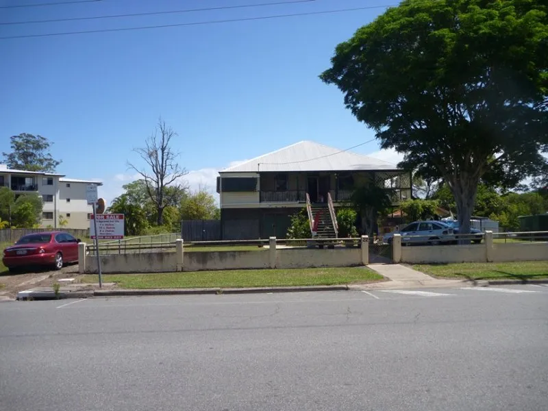 An INVESTMENT IN THE FUTURE at Caboolture 3 B/R with DA approval for 23 Units $650k