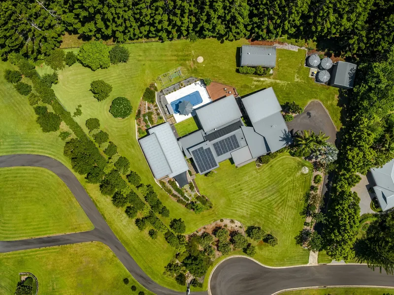 Luxury Acreage Estate - A private Resort Oasis