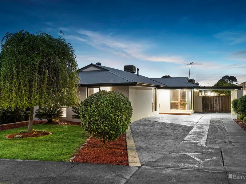 Beautiful Home with Bonus 2-Bedroom Bungalow