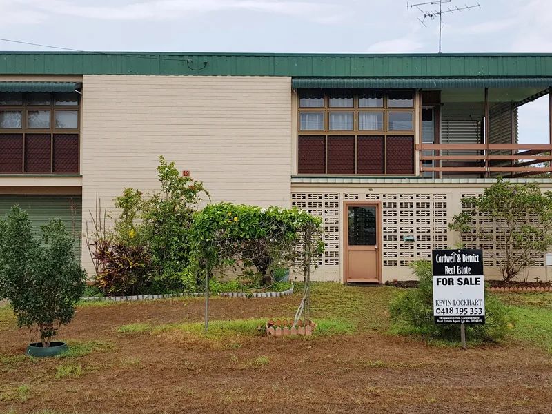 Spacious 3b/r beach house has Sea & Island views with a large shed and a garage below