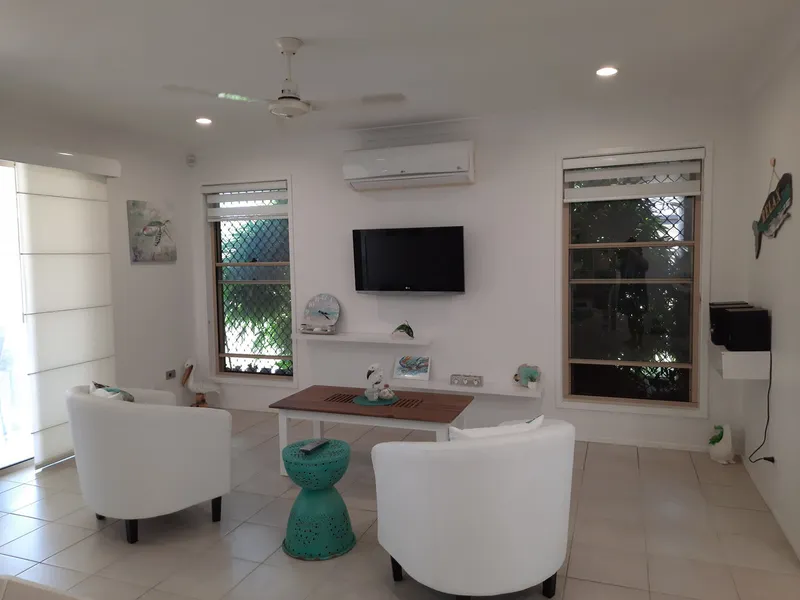 Downsizing without compromising luxury and lifestyle. Perfect Home in Perfect Location!