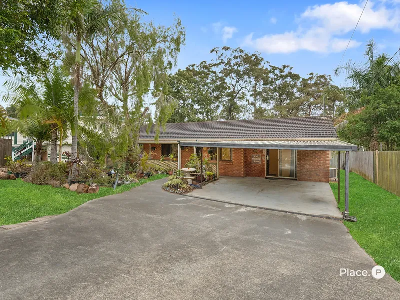 Idyllic family living in Browns Plains