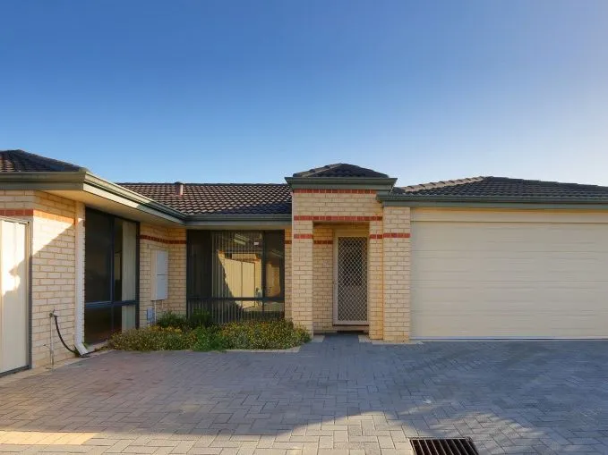 Spacious and Ready to Move In !!