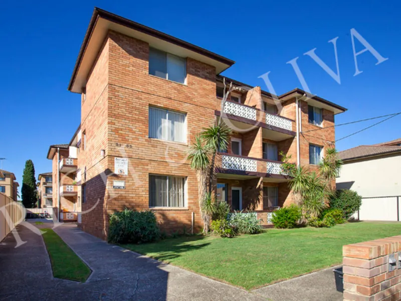 Two Bedroom Apartment in Great Location!