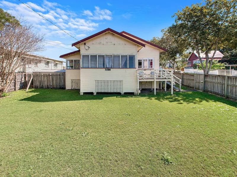 CORNER 723SQM BLOCK 7KM TO CBD