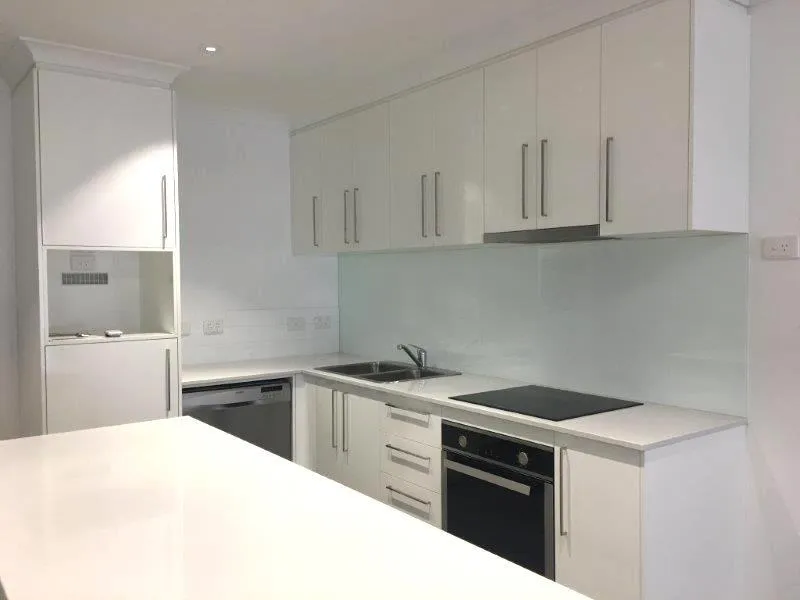 LUXURY APARTMENT IN SOUGHT AFTER LOCATION!