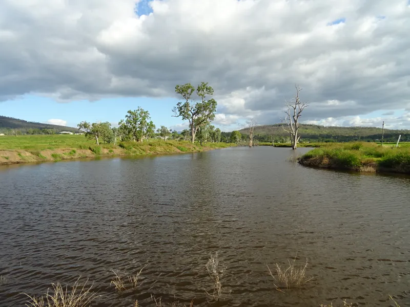 25.4 hectares ...Grazing & Farming