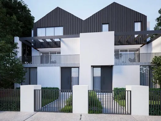 THREE BEDROOM EXETUTIVE HOME IN CENTER OF SUNSHINE