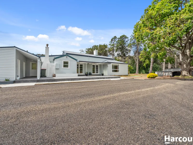 Impeccably presented family home in Bagdad