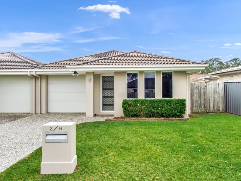 DELIGHTFUL HOME & MOVE IN READY!