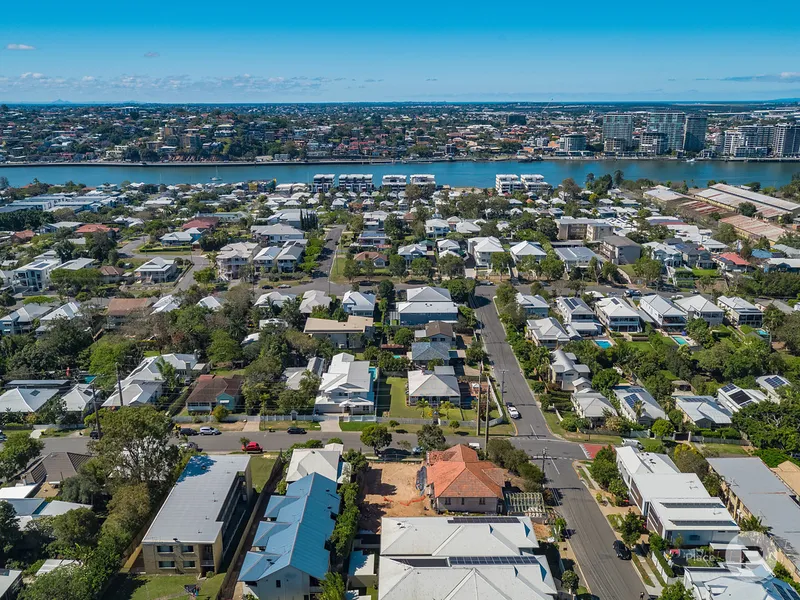 Rare Vacant Small Home Allotment Within Walking Distance to Oxford Street