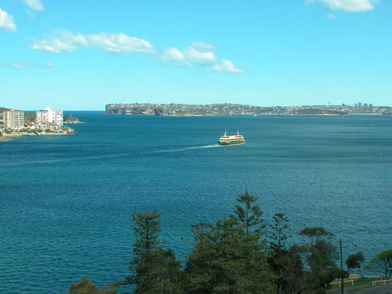 SUPERB EXPANSIVE HARBOUR VIEWS