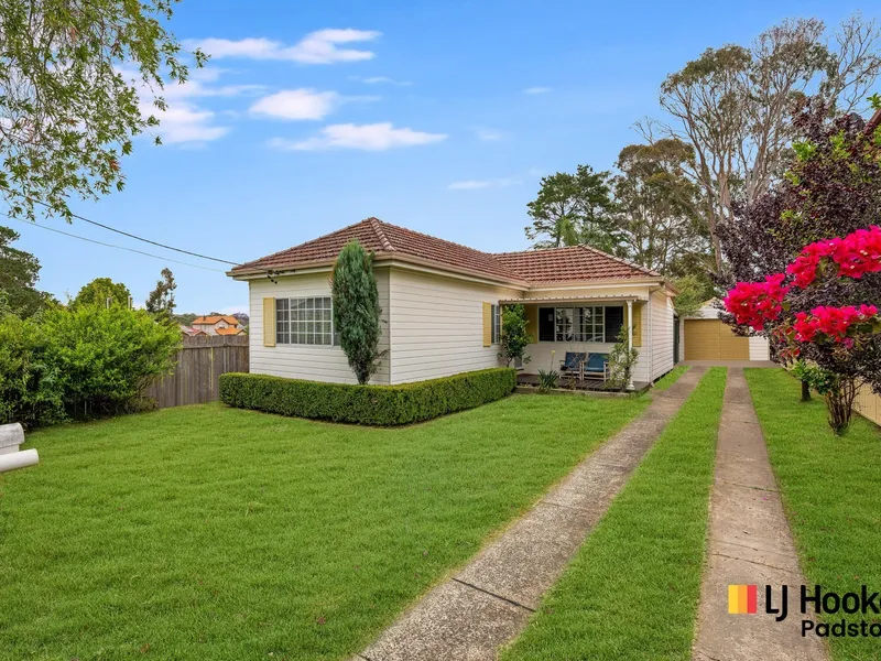 Endless Potential Set On Approx 733sqm, 9 Minute Walk To Stations & Shops