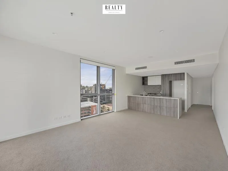 2 Bed 2 Bath apartment with great city view in South Brisbane!