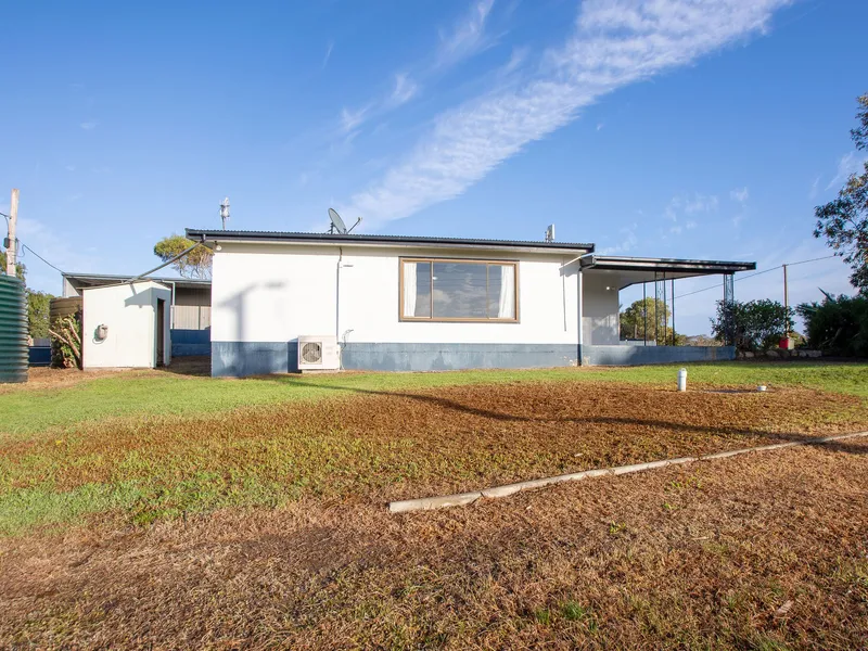 Charming three bedroom home with modern comforts in the heart of Wangary