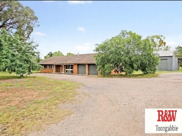 3 BEDROOM HOME WITH LARGE FRONTAGE