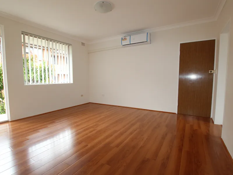 Modern 2 Bedroom Apartment Living (No Pets)