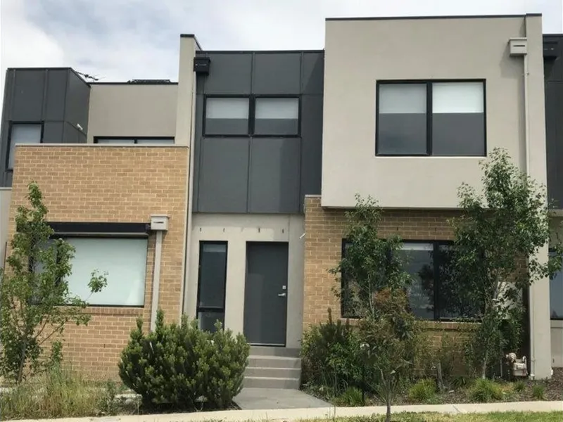 Sign a 12 Month Lease in April 2021 and Receive 4 Nights Accommodation in Melbourne, Sydney, Brisbane or Gold Coast!
