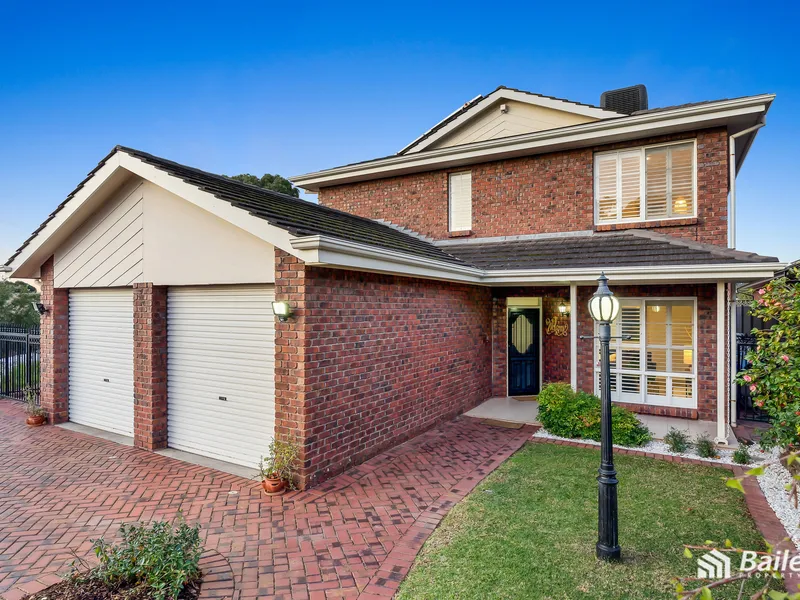 A SUPERB FAMILY HOME IN A SELECT CUL DE SAC