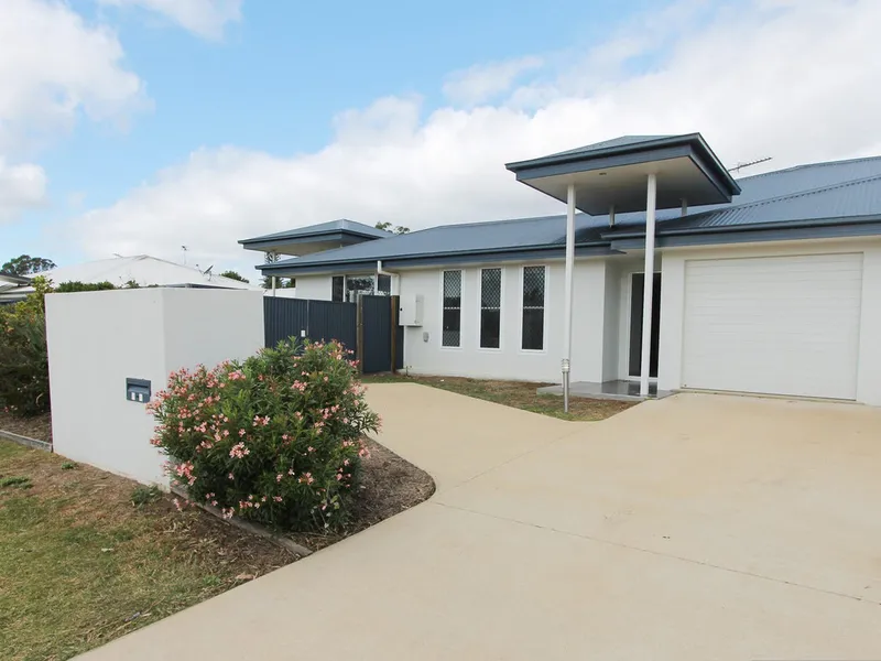 SPACIOUS 3 BEDROOM DUPLEX