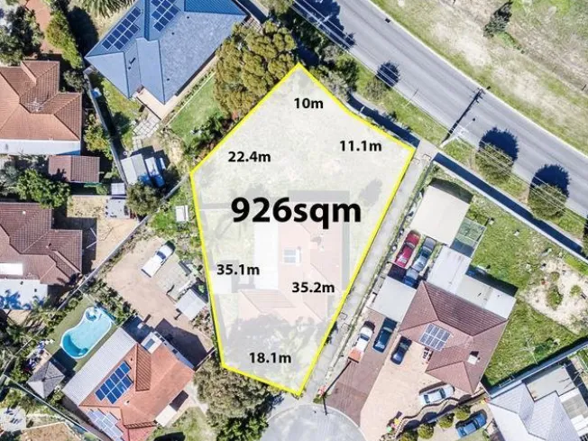 926SQM BLOCK - WITH SUBDIVISION PLANS READY TO GO