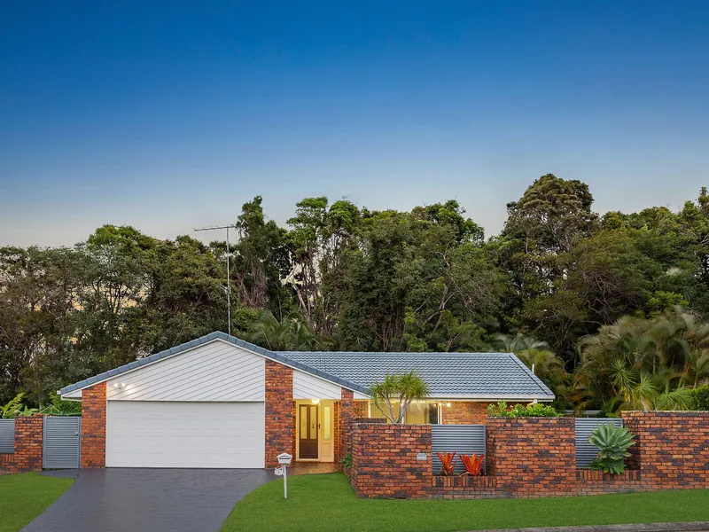 Stunning oasis backing onto reserve