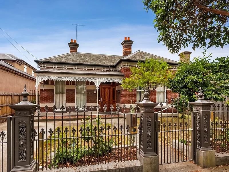 VICTORIAN CHARM IN MOONEE PONDS..